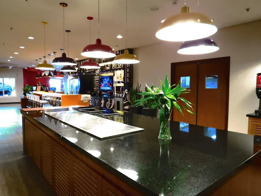 Ibis Joinville Hotel